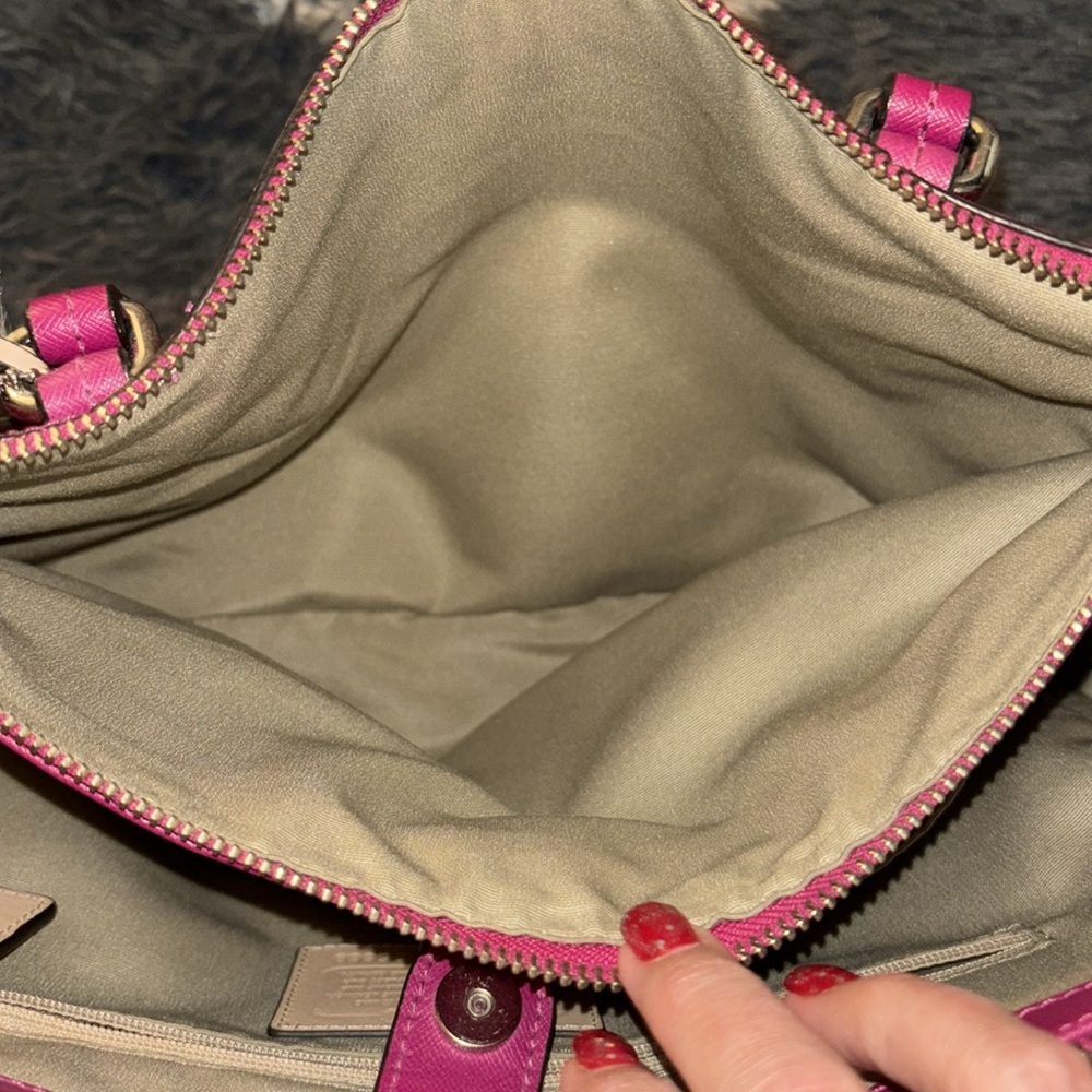 Coach Tote - Picture 9 of 14
